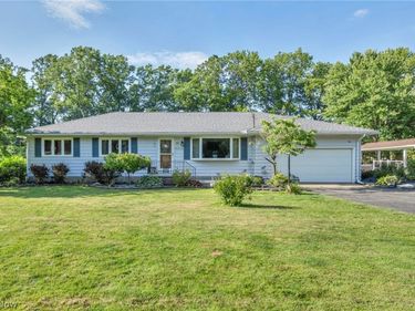 39550 Calann Drive, Elyria, OH 44035