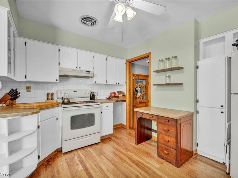 39550 Calann Drive , Elyria, OH 44035 Photo 17