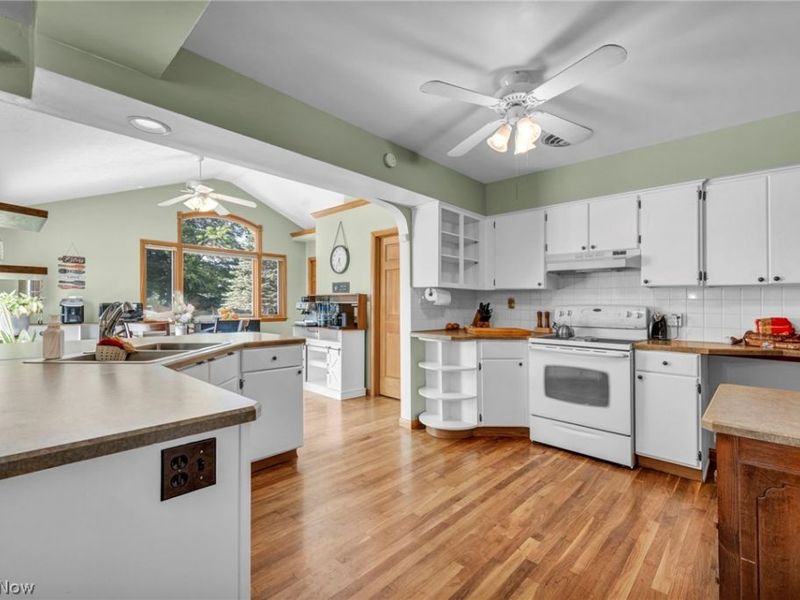 39550 Calann Drive , Elyria, OH 44035 Photo 18