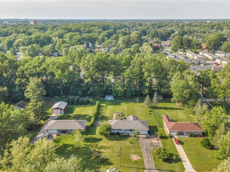 39550 Calann Drive , Elyria, OH 44035 Photo 46