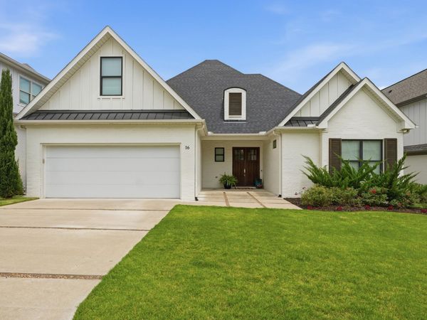 16 Belles Fleures Circle, Little Rock, AR 72223
