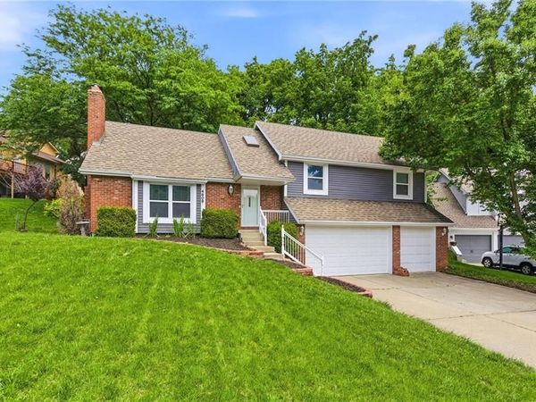4808 NW 57th Place, Kansas City, MO 64151