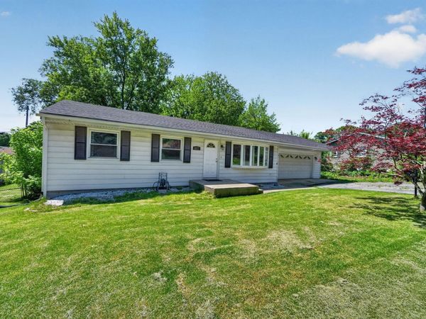 6027 Meadowlark Street, Portage, IN 46368
