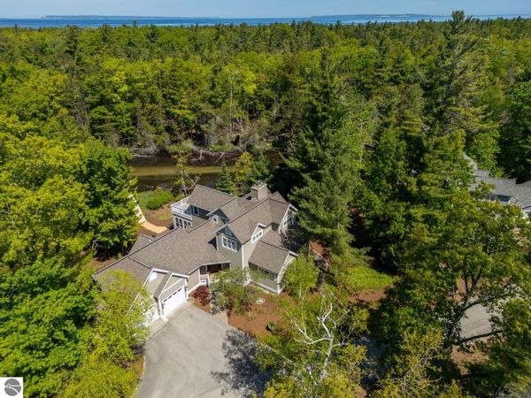 3 Crystal Bend, Glen Arbor, MI 49636