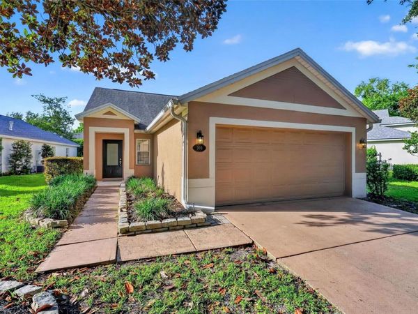 305 RIDGEWAY BOULEVARD , DELAND, FL 32724