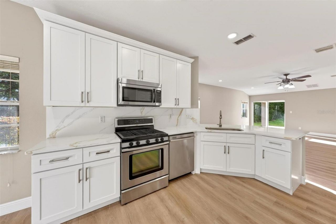 305 Ridgeway Boulevard , Deland, FL 32724 Photo