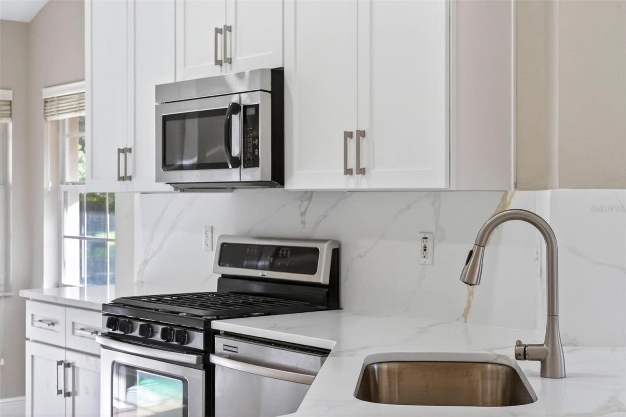 305 Ridgeway Boulevard , Deland, FL 32724 Photo
