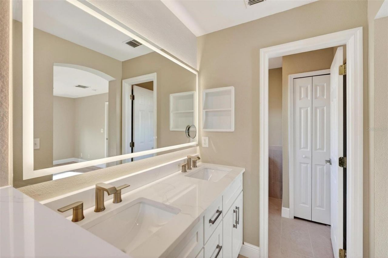 305 Ridgeway Boulevard , Deland, FL 32724 Photo