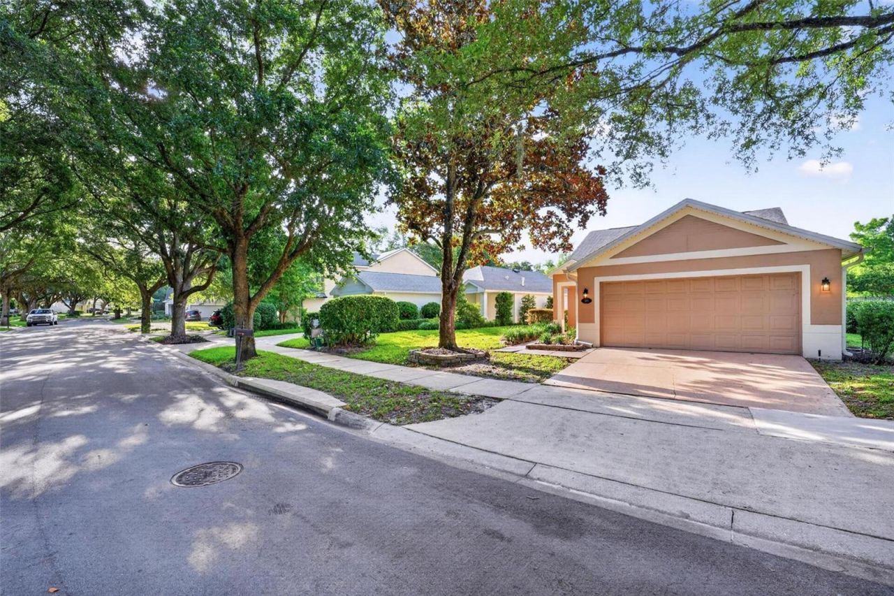 305 Ridgeway Boulevard , Deland, FL 32724 Photo