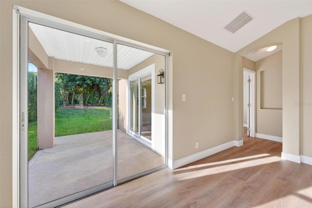 305 Ridgeway Boulevard , Deland, FL 32724 Photo