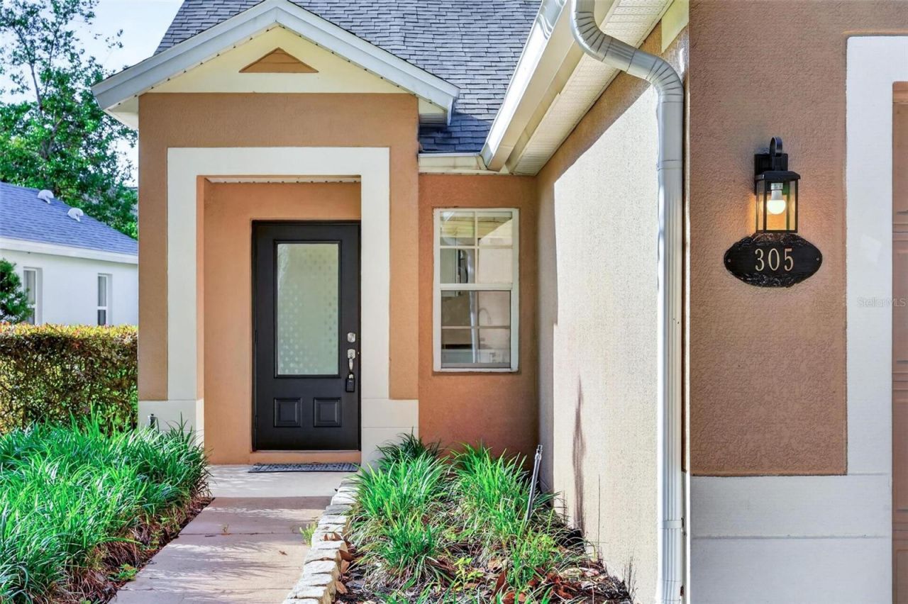 305 Ridgeway Boulevard , Deland, FL 32724 Photo