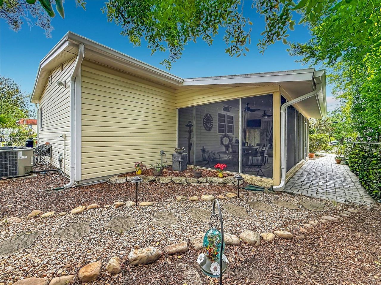 2045 Broadway, Clearwater, FL 33755 Photo