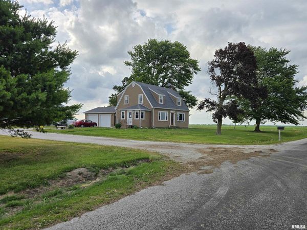 178 10TH Street, Roseville, IL 61473
