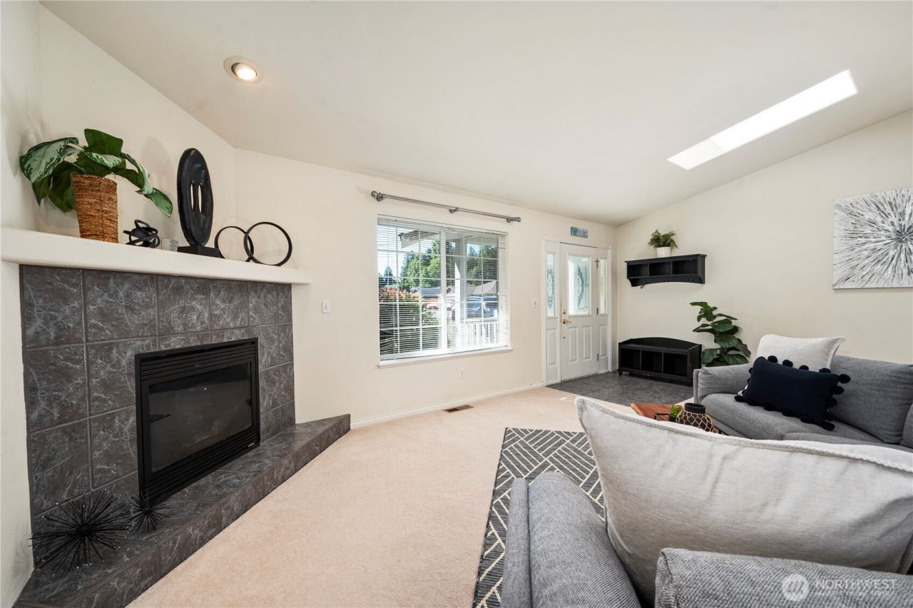 8171 Quinault Road , Blaine, WA 98230