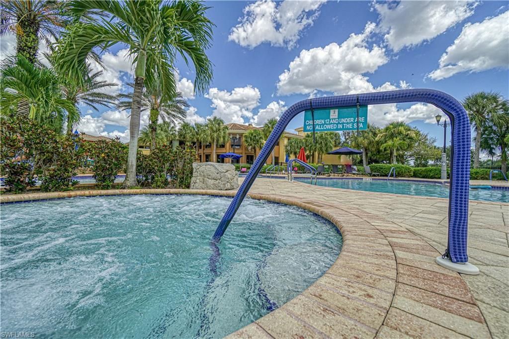 10633 Avila Cir, Fort Myers, FL 33913 Photo