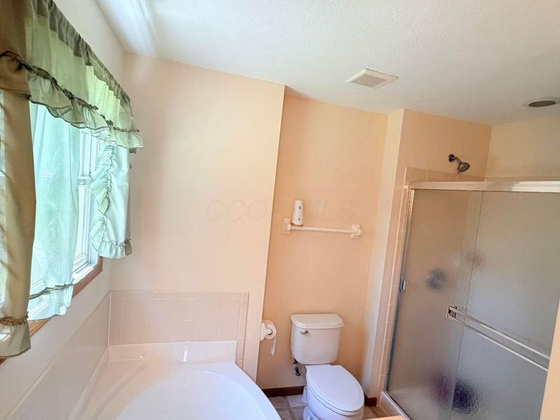 7143 Serenoa Drive, Reynoldsburg, OH 43068 Photo 12