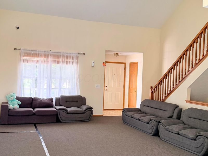 7143 Serenoa Drive, Reynoldsburg, OH 43068 Photo 3