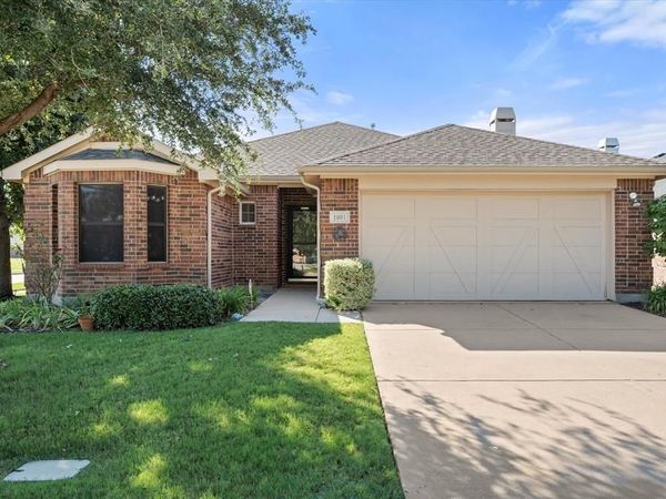 1001 Pigeon Hawk Drive, Little Elm, TX 75068