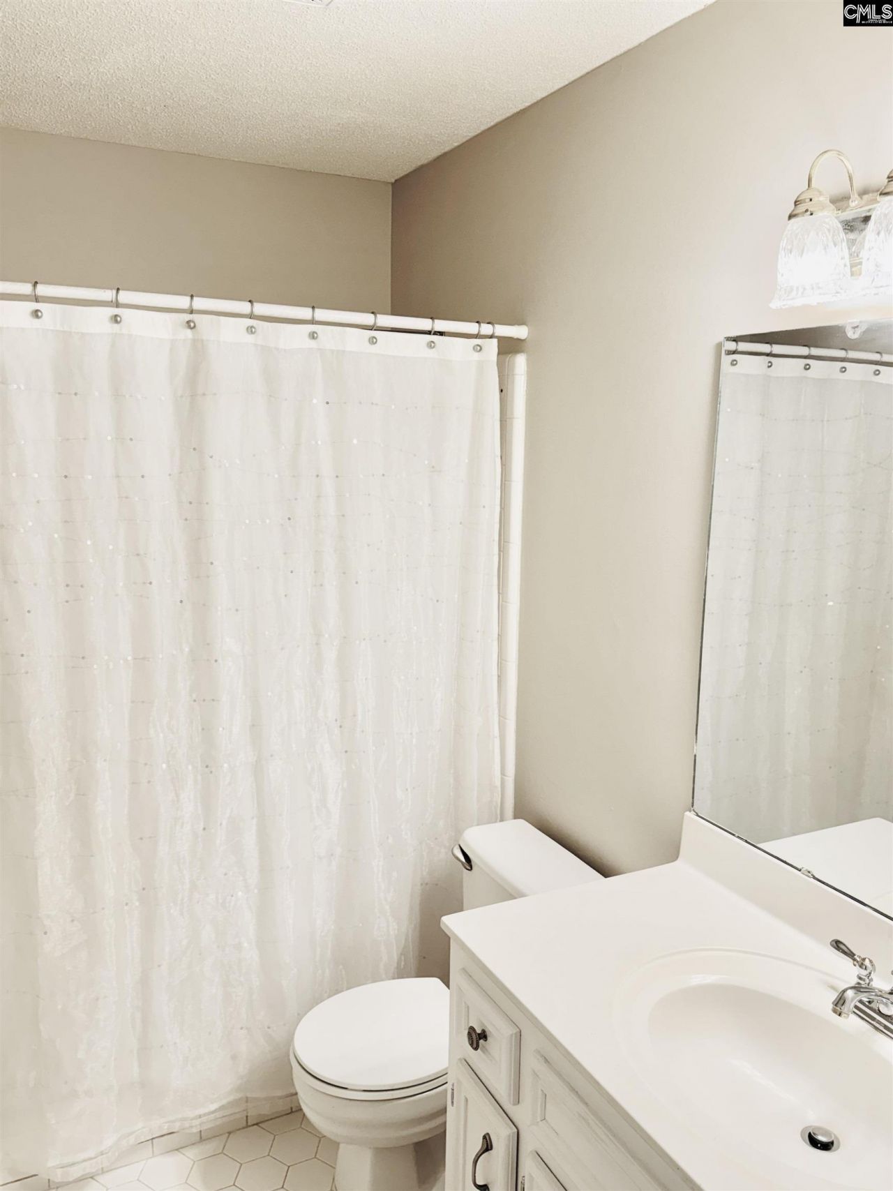 208 Patio Place  Photo 17