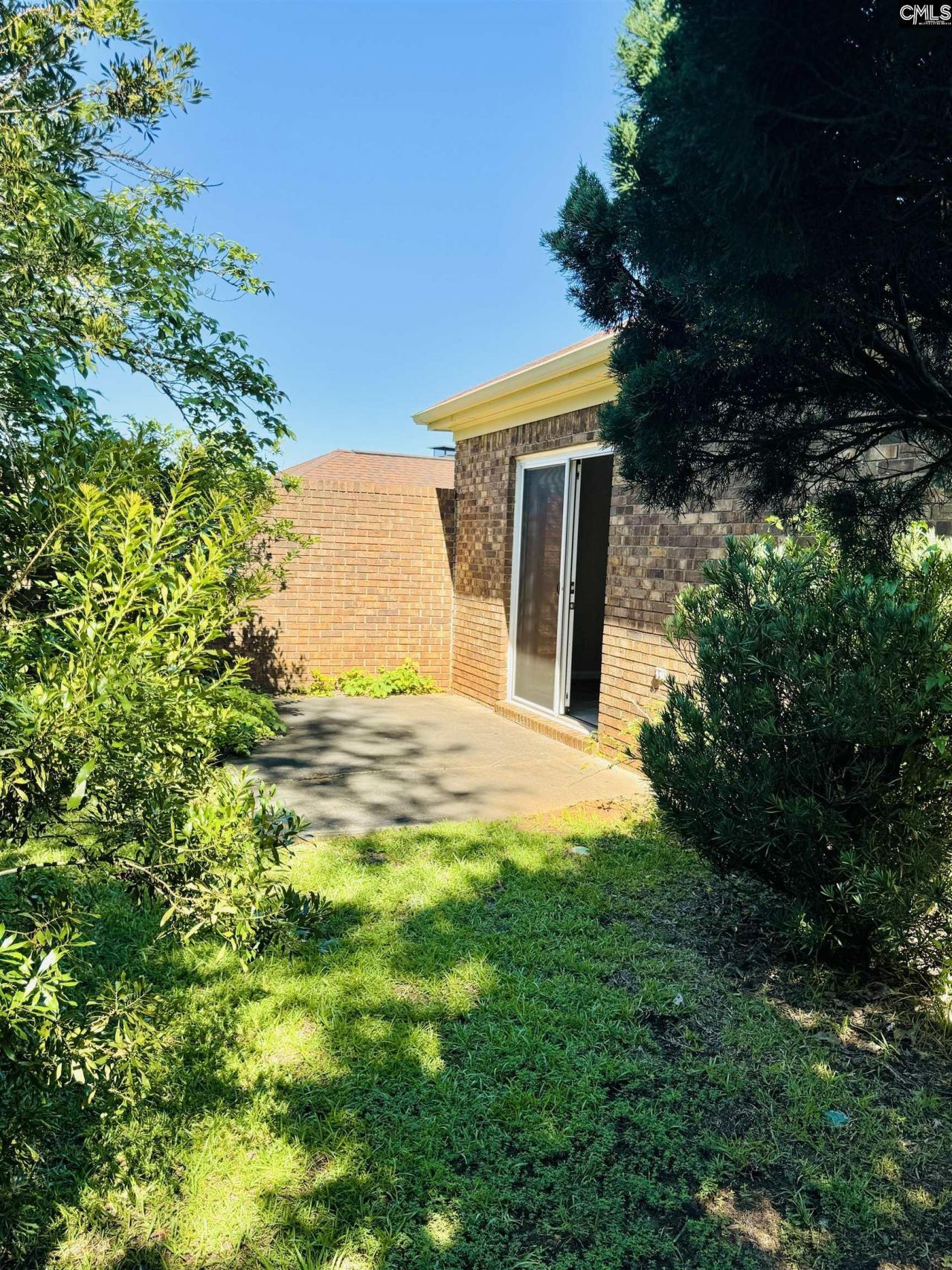 208 Patio Place  Photo 24