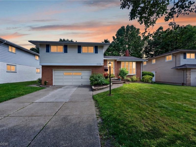 21439 Ellen Drive, Fairview Park, OH 44126 Photo 2