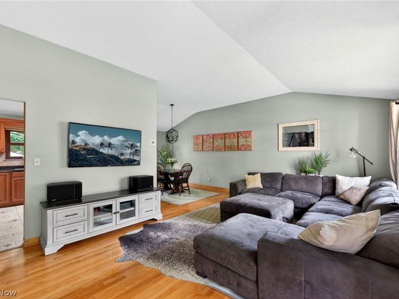 21439 Ellen Drive, Fairview Park, OH 44126 Photo 5