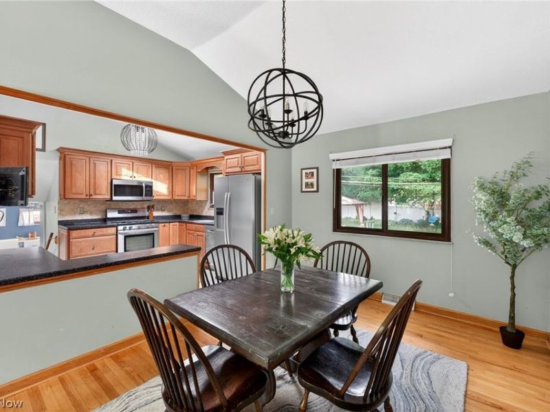 21439 Ellen Drive, Fairview Park, OH 44126 Photo 8