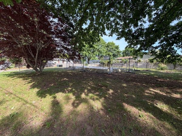 40 Sable Ave, Dartmouth, MA 02747