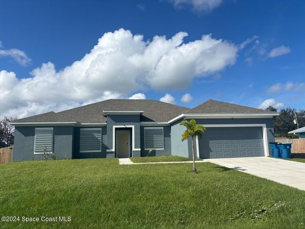 647 Airoso Road SE , Palm Bay, FL 32909