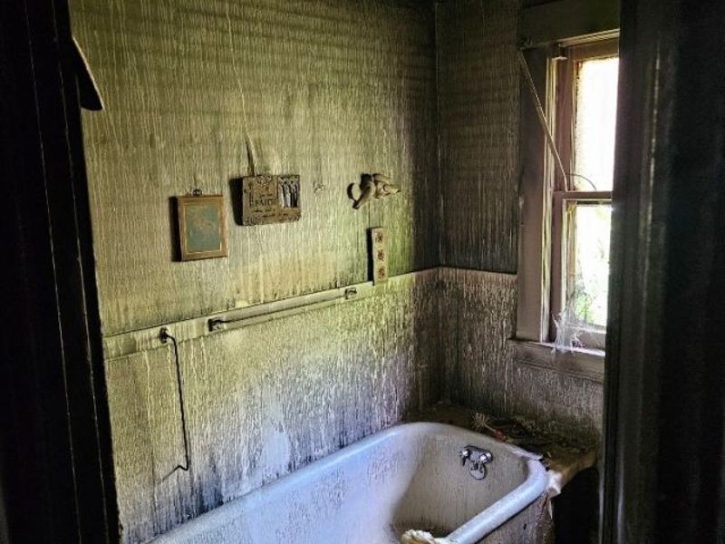 14319 Elm Avenue , East Cleveland, OH 44112 Photo 8