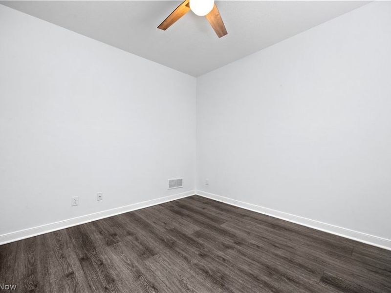 2059 W 34th Place, Cleveland, OH 44113 Photo 26
