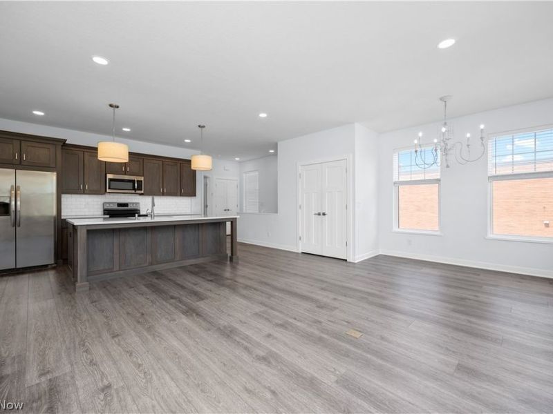 2059 W 34th Place, Cleveland, OH 44113 Photo 9