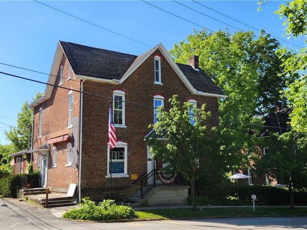 108 S Market St , Ligonier, PA 15658