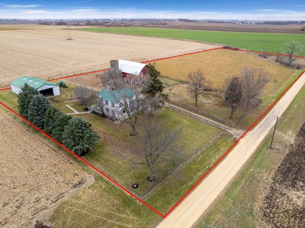 16645 Lasher Road , Hinckley, IL 60520
