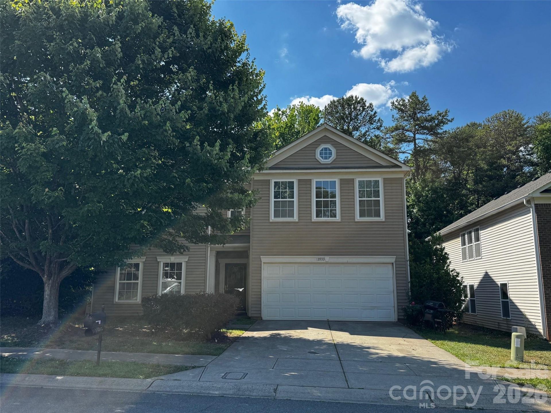 13933 Pinyon Pine Lane, Charlotte, NC 28215 Main Photo