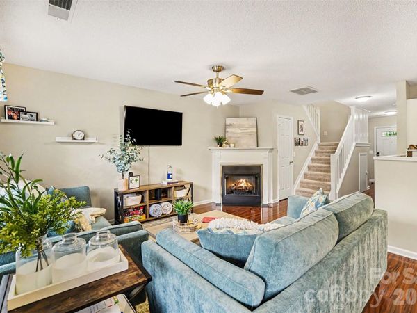 9725 Mattforest Circle, Charlotte, NC 28277