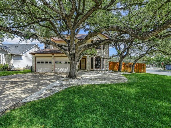 6412 Jennings DR , Austin, TX 78727
