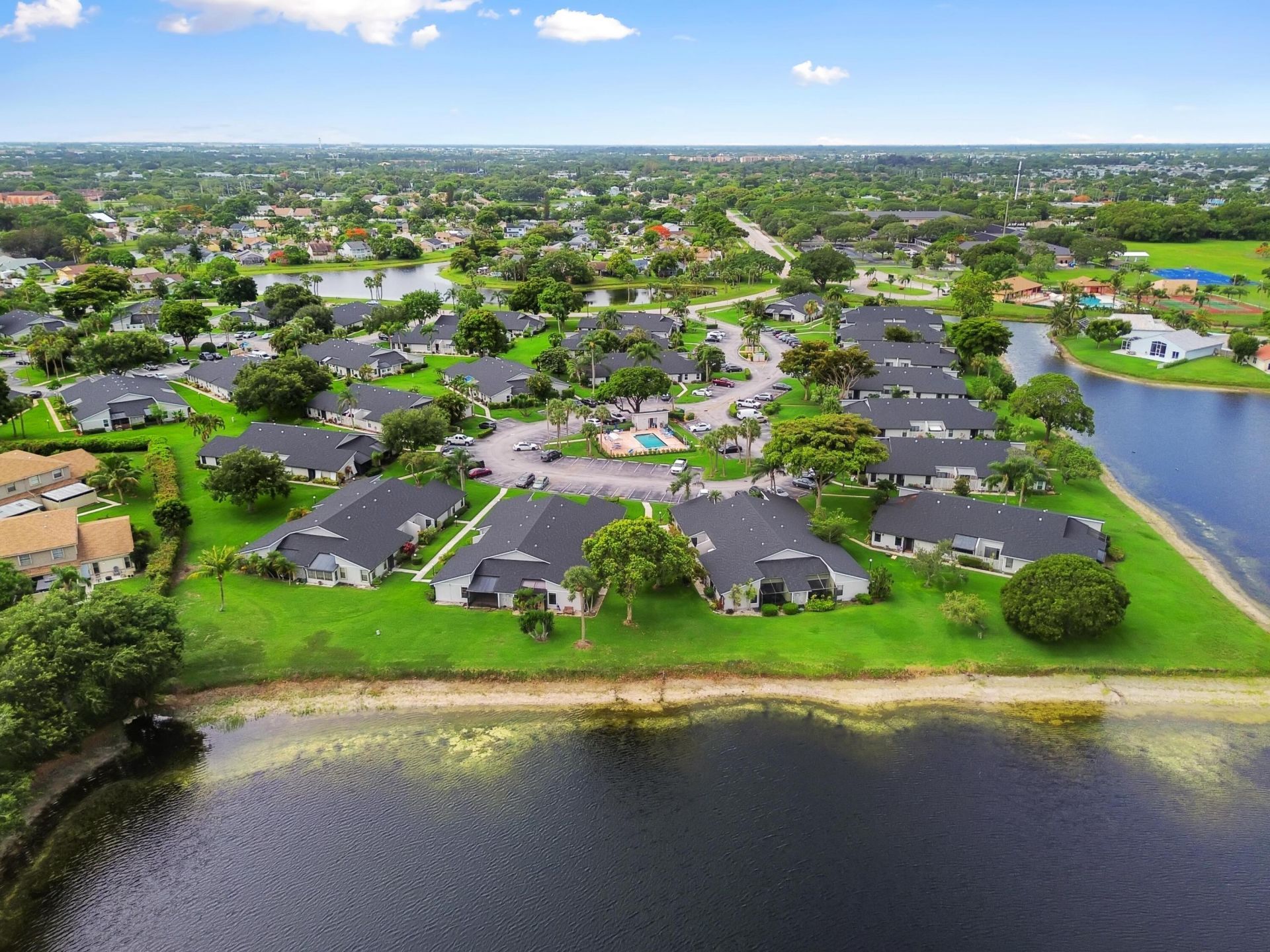 4383 Willow Pond Circle, West Palm Beach, FL 33417 Photo