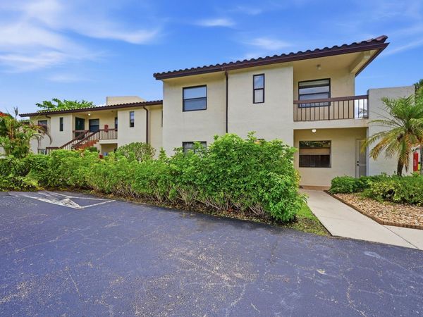 21757 Arriba Real, Unit D, Boca Raton, FL 33433
