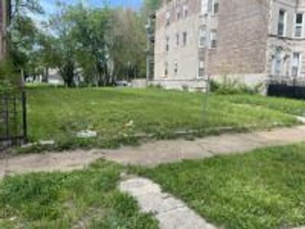 656 W 61st Street, Chicago, IL 60621