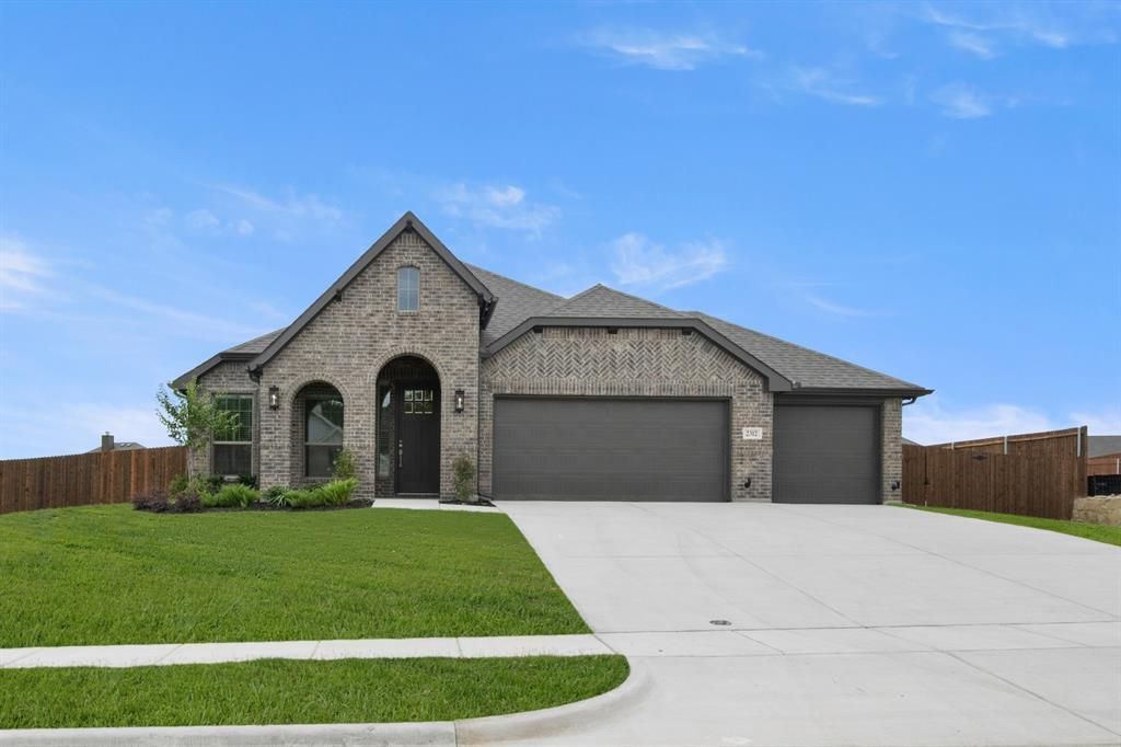 2312 Shamrock Lane, Weatherford, TX 76087 Main Photo