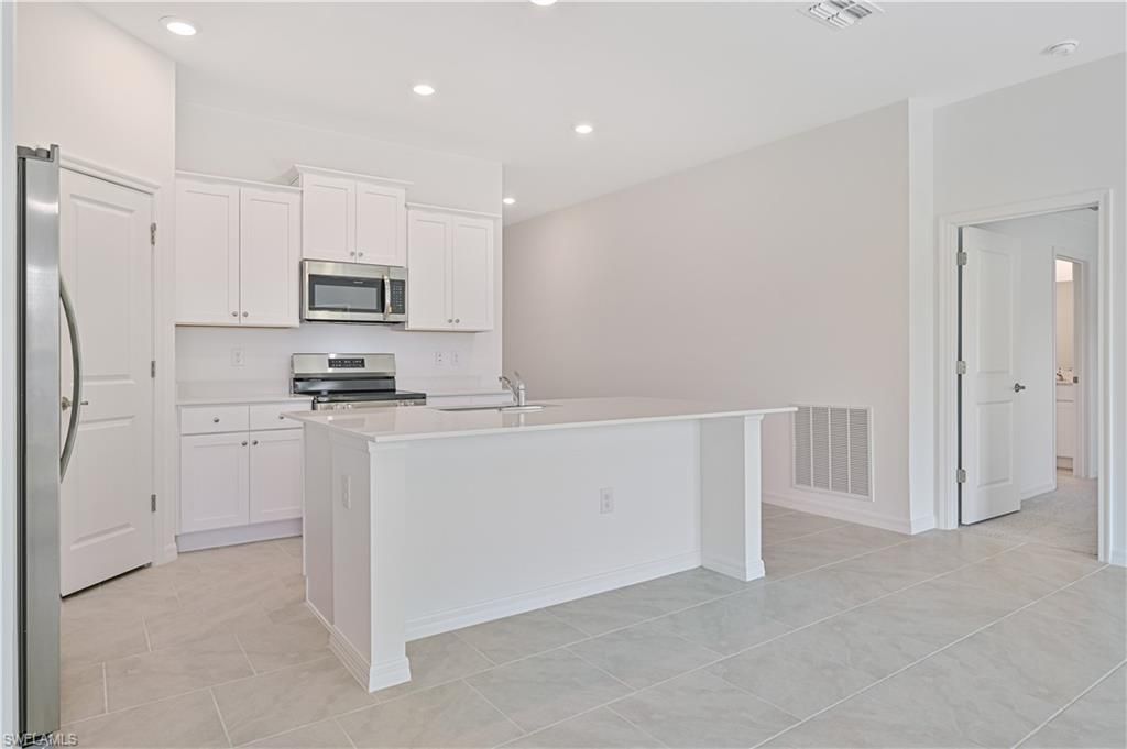 2901 SW 18th Pl, Cape Coral, FL 33993 Photo