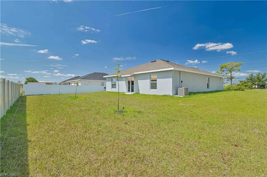 2901 SW 18th Pl, Cape Coral, FL 33993 Photo