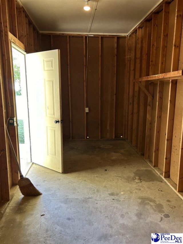 298 Planters Drive Photo 18