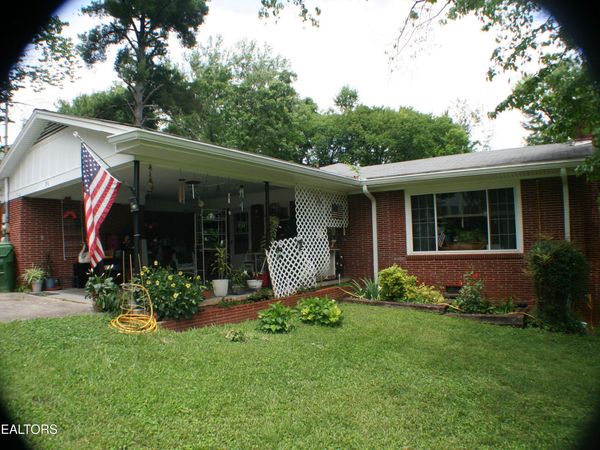 310 Cardinal St, Maryville, TN 37803