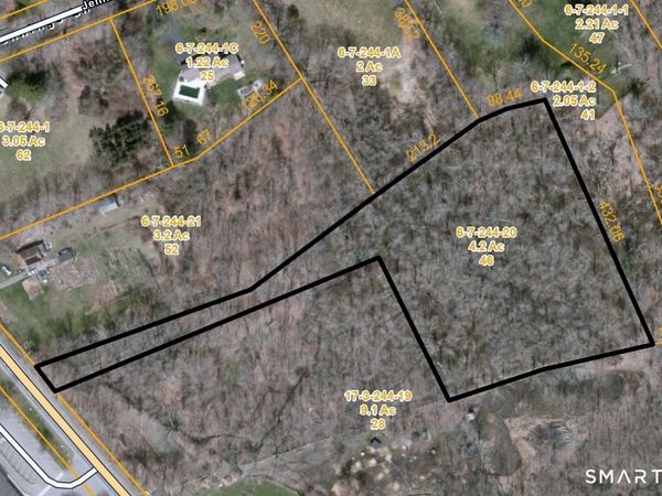 46 North , Windham, CT 06280