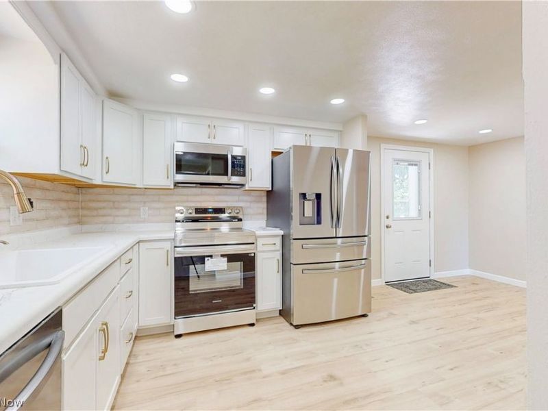 156 Pembroke Road , Steubenville, OH 43953 Photo 12