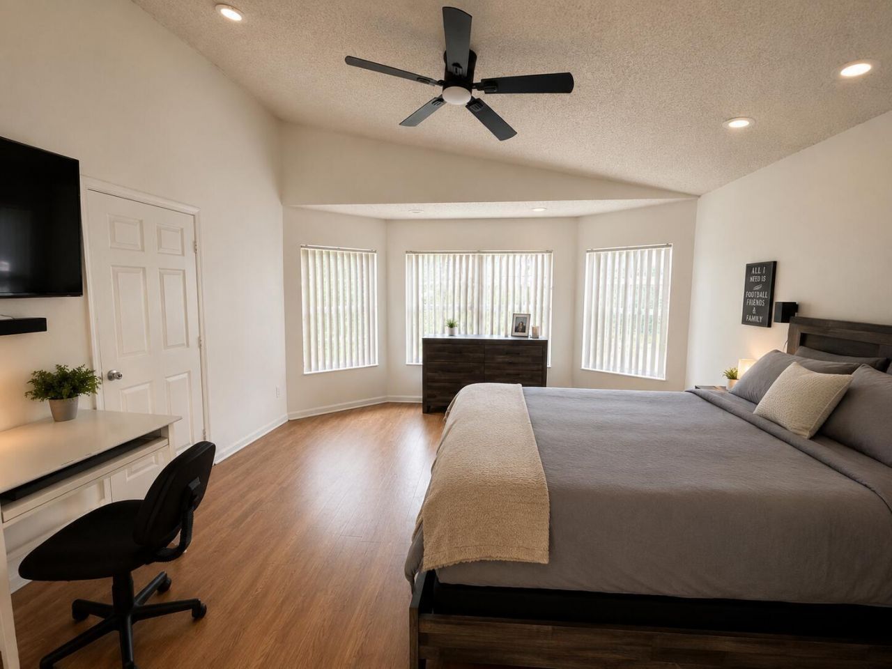 7063 Middlebury Drive, Boynton Beach, FL 33436 Photo
