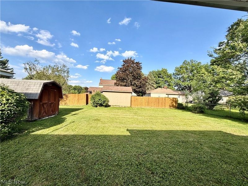 860 Adelaide Avenue NE, Warren, OH 44483 Photo 16