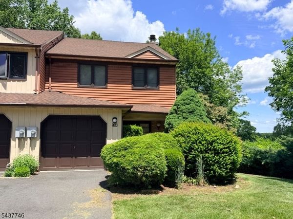 142 Patriots Rd, Parsippany-Troy Hills, NJ 07950